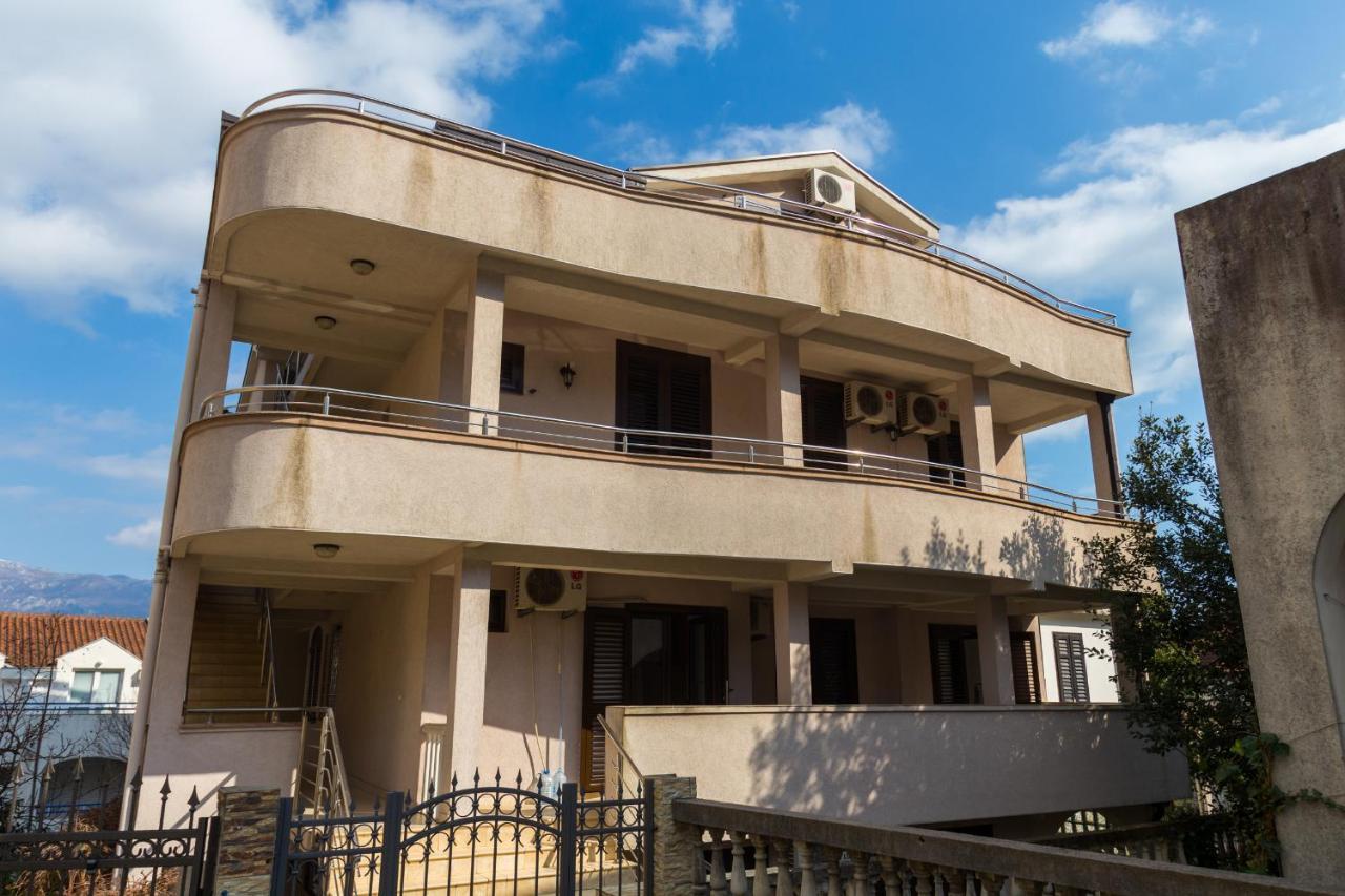 Viola Apartment Budva