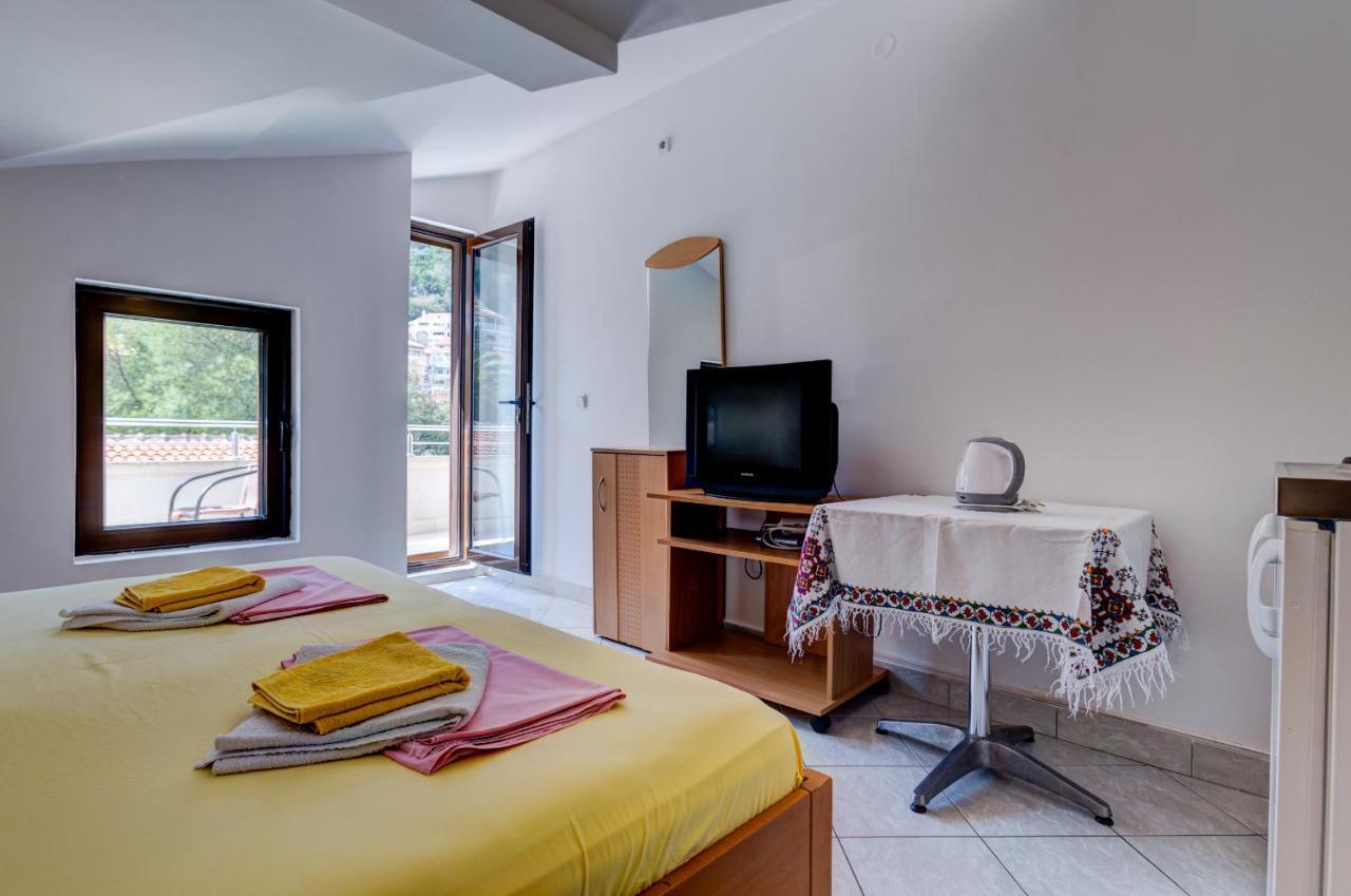 Viola Apartment Budva