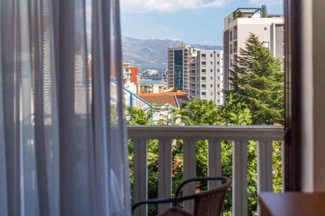 Viola Budva